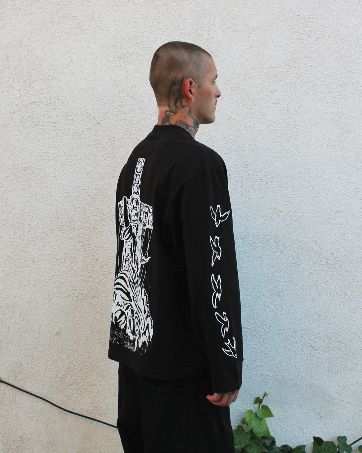 [EXP001 HEAVEN] Long Sleeve Tee - Black